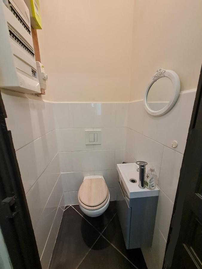 Appartement Intra Muros 8 Personnes Climatise Wifi Stationnement Facile Avignon Exterior photo
