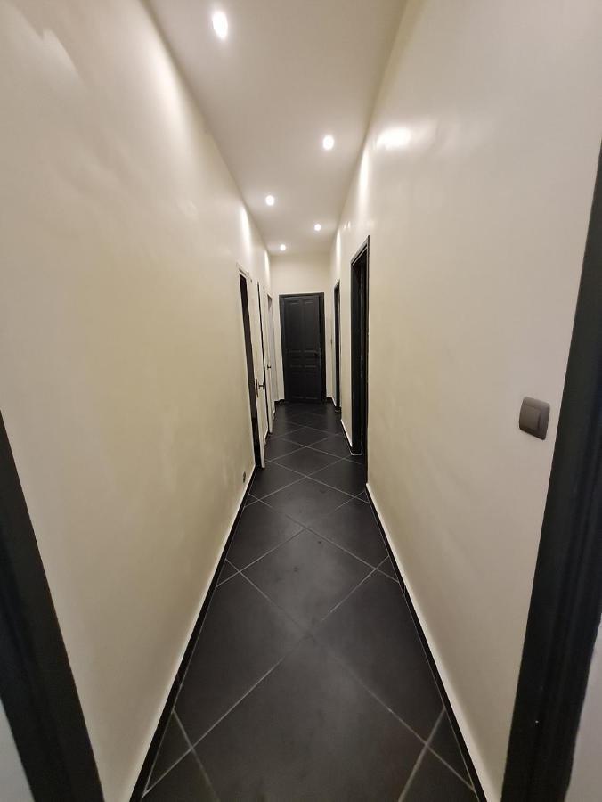 Appartement Intra Muros 8 Personnes Climatise Wifi Stationnement Facile Avignon Exterior photo
